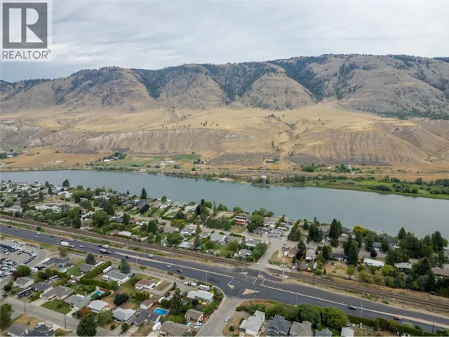 2696 Thompson Drive, Kamloops, British Columbia V2C4L5