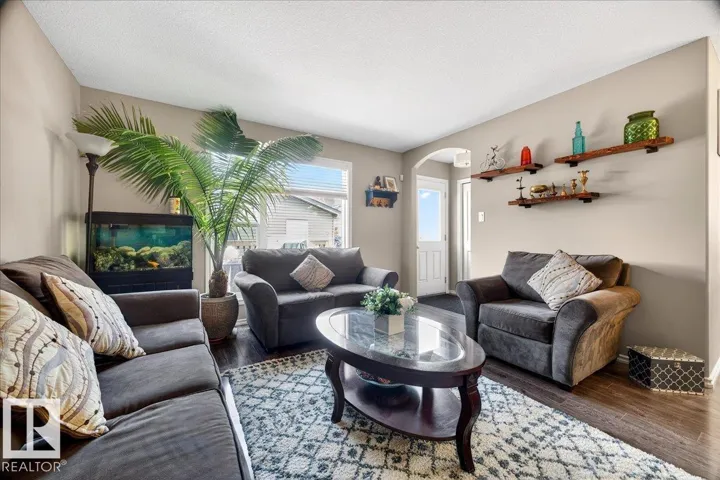 18080 89 ST NW, Edmonton, Alberta T5Z0J5