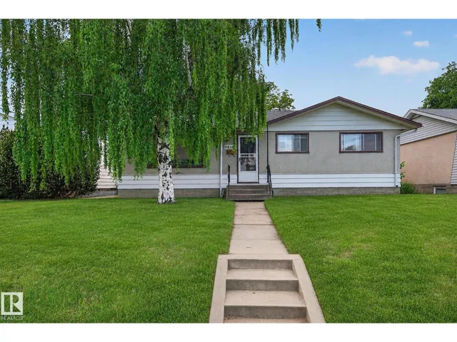 8814 162 ST NW, Edmonton, Alberta T5R2M4