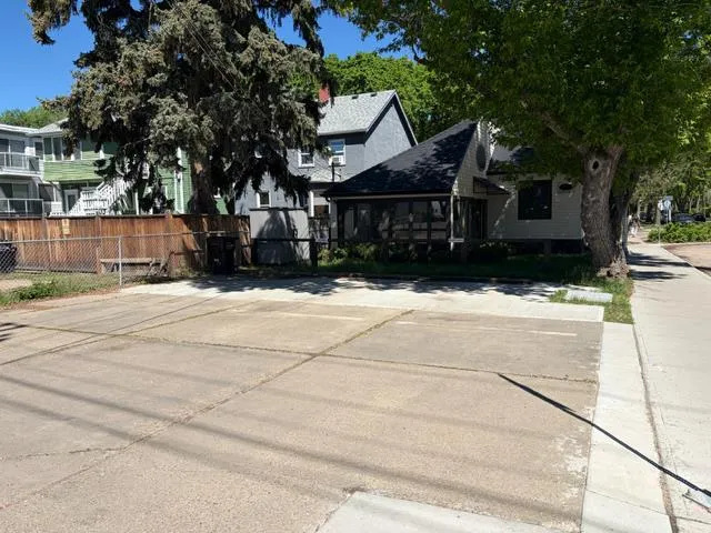 8210 108 St NW, Edmonton, Alberta T6E5T2