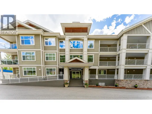 302 Mara Lake Lane Unit# 100 & 108, Sicamous, British Columbia V0E2V1