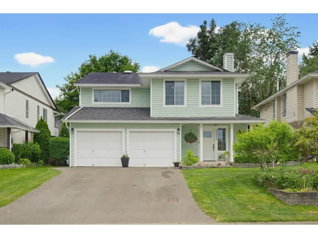 21572 93B AVENUE, Langley, British Columbia V1M2A3