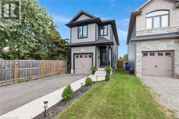 688 DUNN Avenue, Hamilton, Ontario L8H6M6