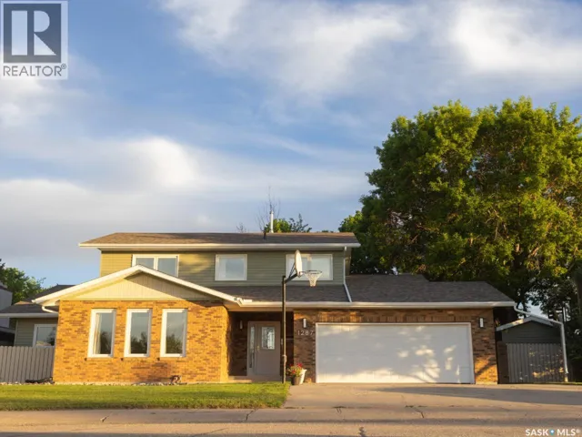 1287 Simcoe STREET, Moose Jaw, Saskatchewan S6H3J5