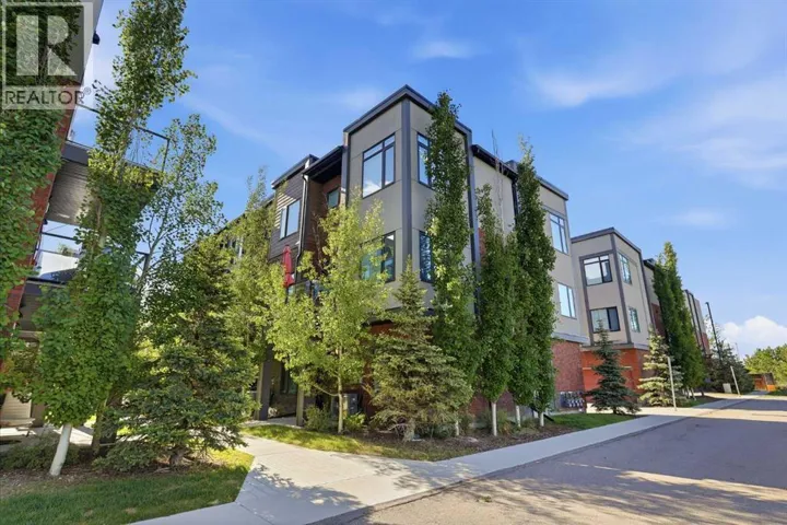 808 Greenbriar Common NW, Calgary, Alberta T3B6J2