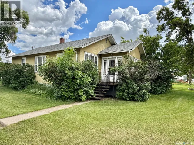 175 5th AVENUE NW, Swift Current, Saskatchewan S9H0W3