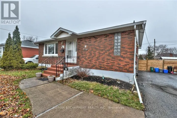 LOWER - 26 STEWART AVENUE, Thorold (Thorold Downtown), Ontario L2V2W7
