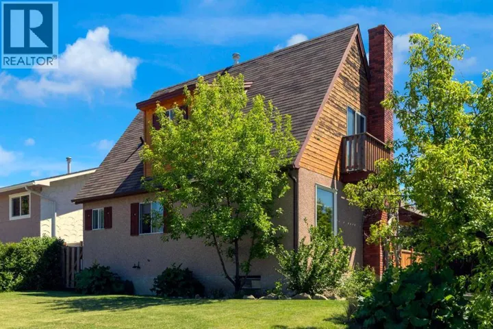2 Crocus Crescent, Cochrane, Alberta T4C1E2