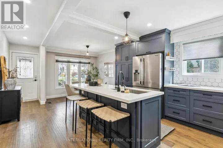 50 DENISON AVENUE, Toronto (Kensington-Chinatown), Ontario M5T2M8