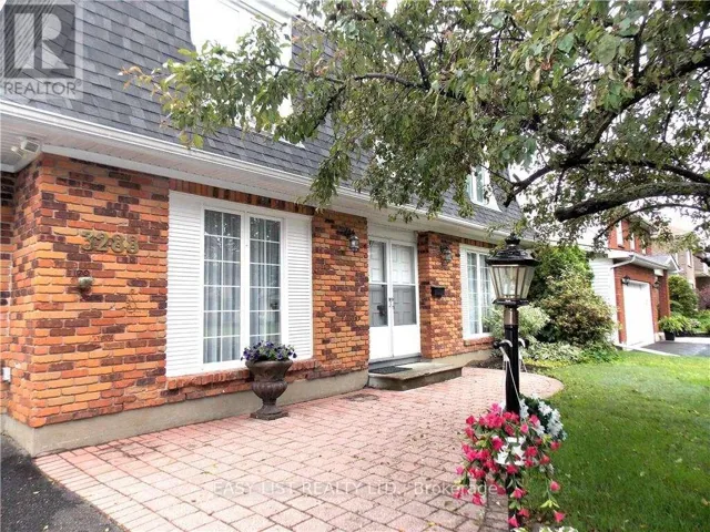 3288 CLEARWATER CRESCENT, Ottawa, Ontario K1V7S2