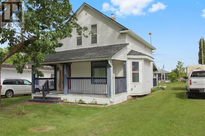 5213 & 5209 49 Street, Daysland, Alberta T0B0G3