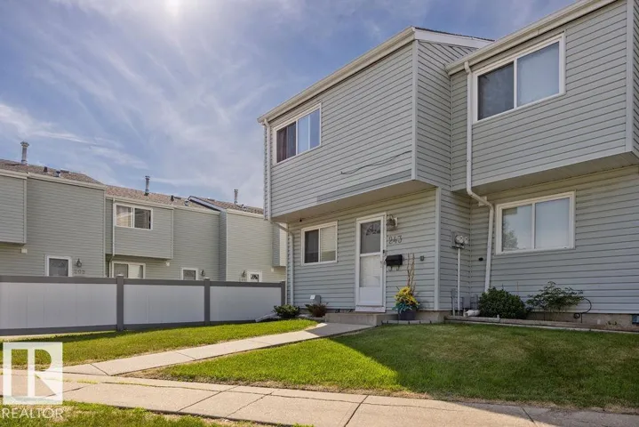 243 DICKINSFIELD CT NW, Edmonton, Alberta T5E5V8