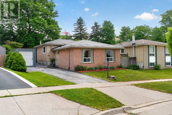 20 NORDALE CRESCENT, Hamilton (Stoney Creek Mountain), Ontario L8J1H1