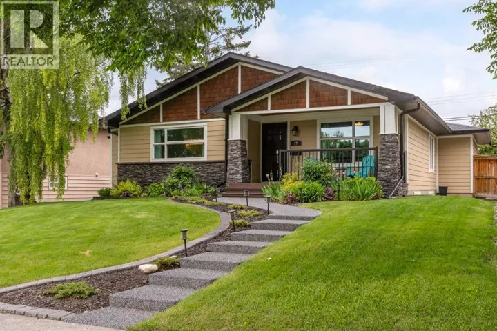 27 Westview Drive SW, Calgary, Alberta T3C2R8