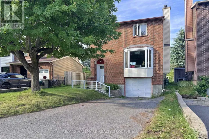 13 COOLSPRING CRESCENT, Ottawa, Ontario K2E7M7