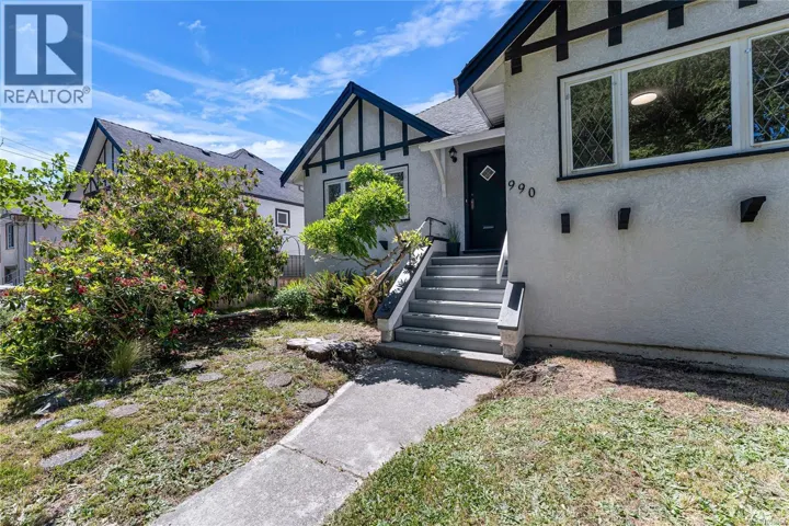 990 Hampshire Rd, Oak Bay, British Columbia V8S4S7