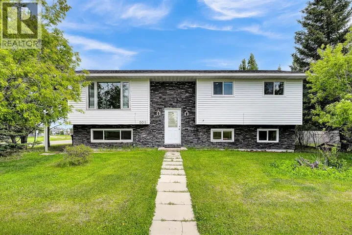502 Maplewood Drive, Diamond Valley, Alberta T0L0H0