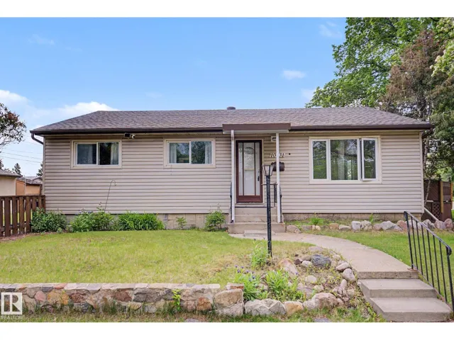 10731 163 ST NW, Edmonton, Alberta T5P3P5