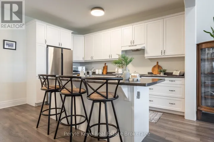 35 STOTHER CRESCENT, Bracebridge (Macaulay), Ontario P1L0G2