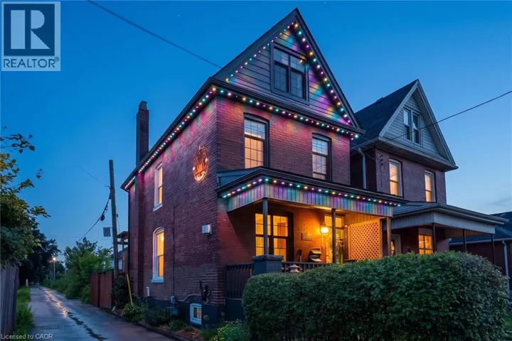 26 CAMPBELL Avenue, Hamilton, Ontario L8L2N1