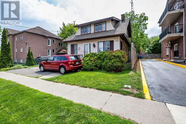 30 GRENFELL STREET, Oshawa (Vanier), Ontario L1J4V8