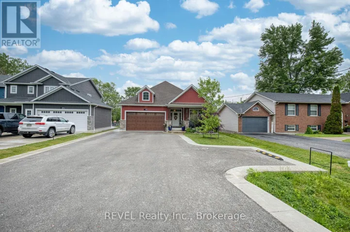 402 WASHINGTON ROAD, Fort Erie (Crescent Park), Ontario L2A4K4