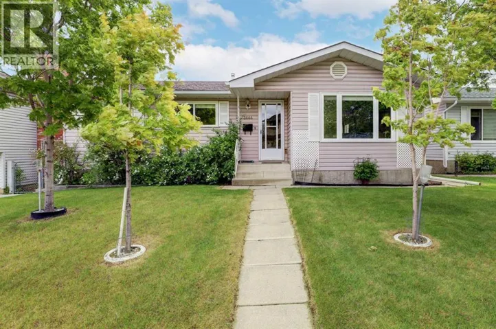 3444 Temple Way NE, Calgary, Alberta T1Y3B7