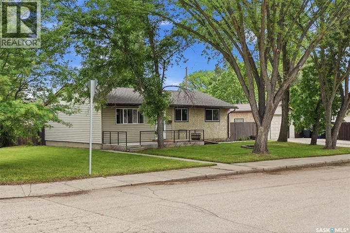 502 X AVENUE N, Saskatoon, Saskatchewan S7L3K2