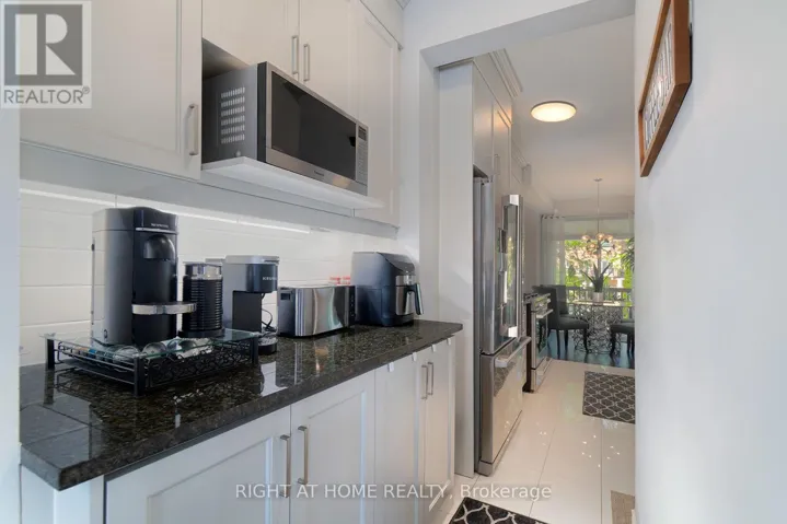 2 QUEEN MARY COURT, Vaughan (East Woodbridge), Ontario L4L0H9