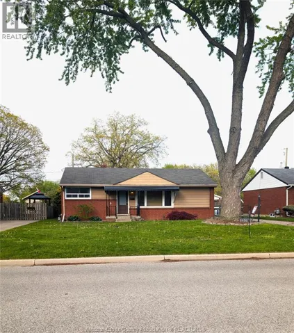 3456 EVERTS AVENUE, Windsor, Ontario N9E2W1