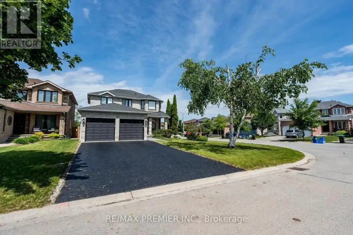 2 GRACE CRESCENT, Barrie (Painswick South), Ontario L4N9S7