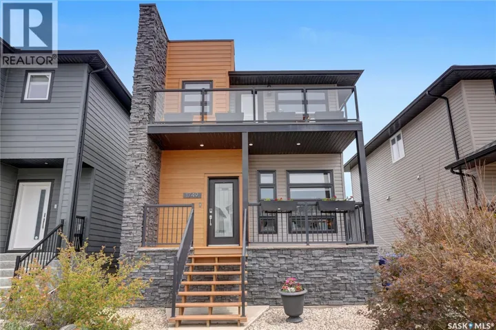 1749 11th AVENUE NW, Moose Jaw, Saskatchewan S6J0B3