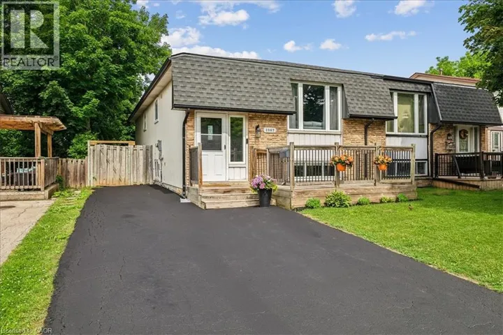 2367 MIDDLESMOOR Crescent, Burlington, Ontario L7P3X4