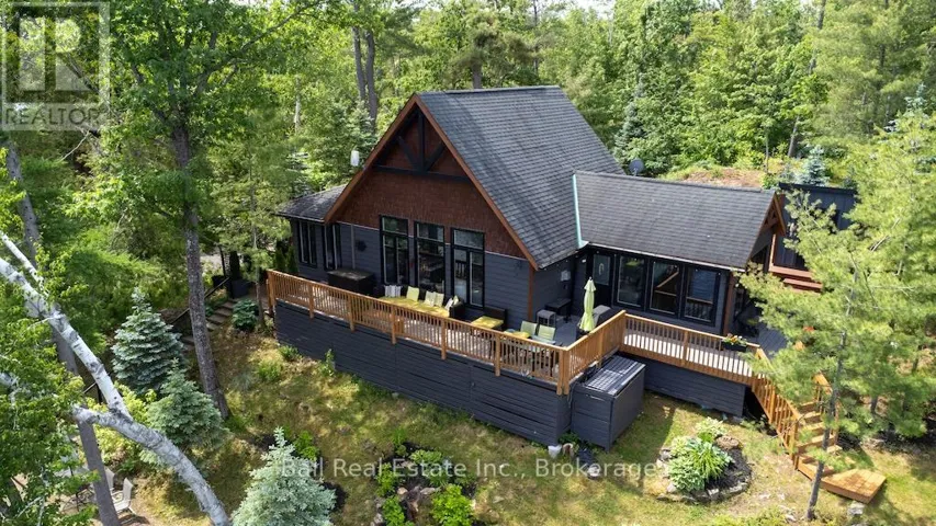 89 HILL CREST ROAD, North Kawartha, Ontario K0L3E0