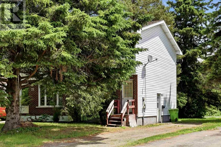19 Williams ST, Sault Ste. Marie, Ontario P6A5V3