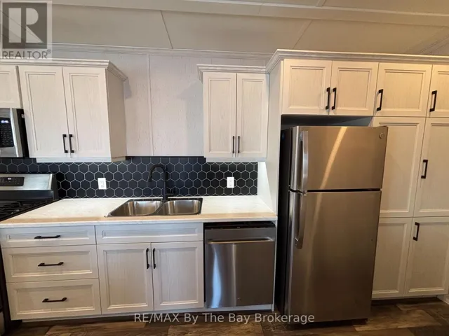 780
