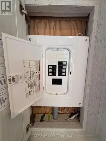 780