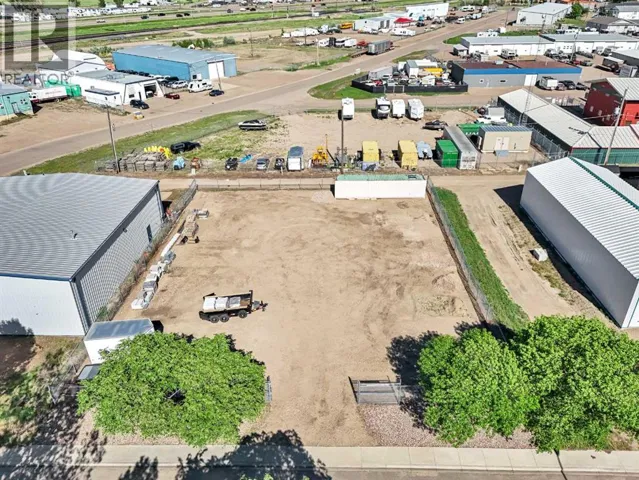 208 3 Street NE, Redcliff, Alberta T0J2P0