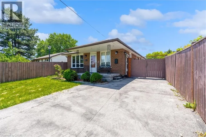 261 LIMERIDGE Road W, Hamilton, Ontario L9C2V4