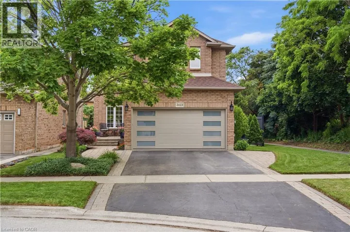 2423 VALLEY HEIGHTS Crescent, Oakville, Ontario L6H6X2