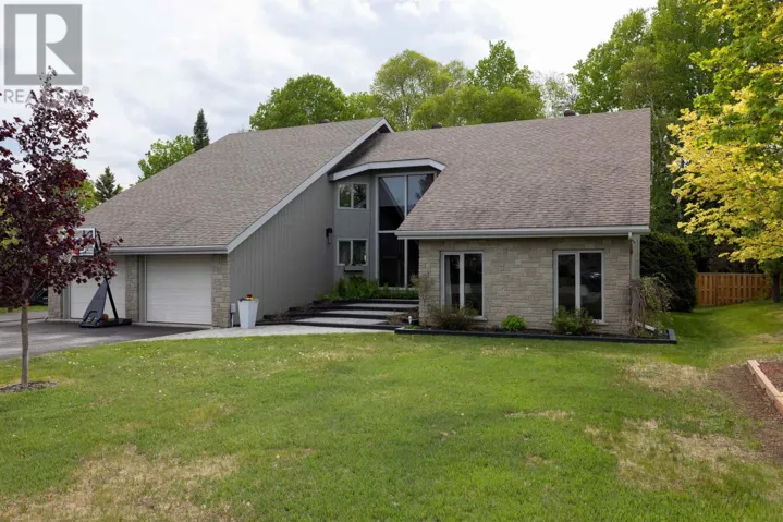 115 Chercover DR, Thunder Bay, Ontario P7G1A7