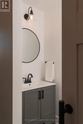 780