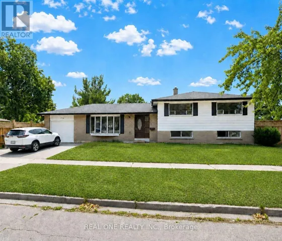 1 GROVENEST DRIVE, Toronto (Morningside), Ontario M1E4J2