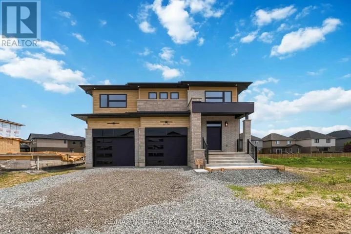 6124 CURLIN CRESCENT, Niagara Falls (Forestview), Ontario L2H3W8