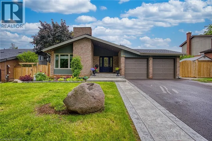 1340 MONMOUTH Drive, Burlington, Ontario L7P3J6