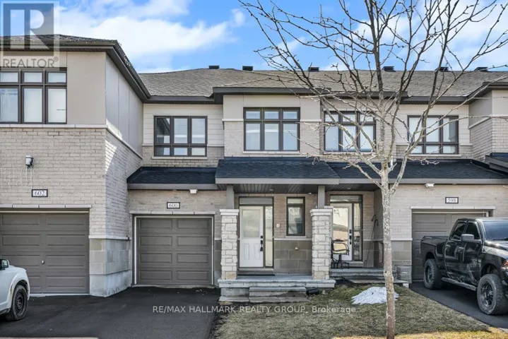 600 PARADE DRIVE, Ottawa, Ontario K2S0Y5