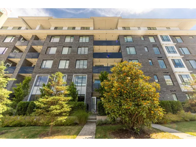 103 13623 81A AVENUE, Surrey, British Columbia V3W3N7