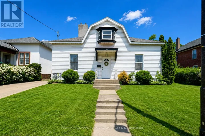 79 TORONTO STREET, Barrie (City Centre), Ontario L4N1V1