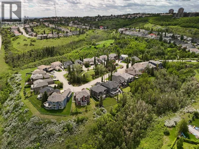 70 Patterson Close SW, Calgary, Alberta T3H3K2
