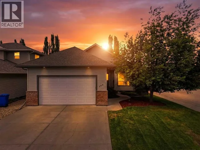 166 Lougheed Close, Red Deer, Alberta T4R3G7
